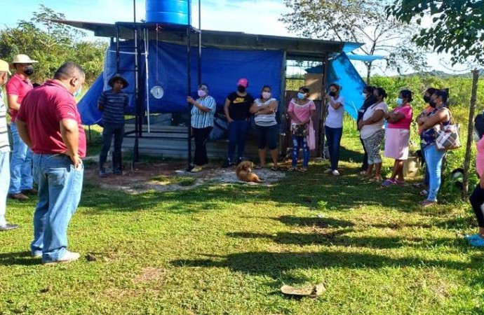 Más de 14 familias se benefician con el proyecto RBC en finca de Montijo