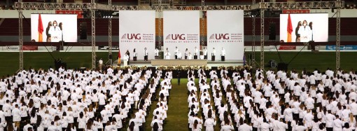 UAG da bienvenida a cientos de alumnos extranjeros de Medicina