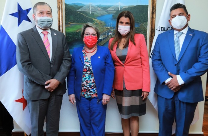 Magistrada Presidenta de la CSJ recibe visita de cortesía de la Jefa de Fiscales de Extinción de Dominio en Colombia