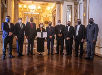Líderes religiosos firman adhesión voluntaria al Pacto del Bicentenario «Cerrando Brechas»