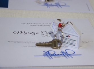 Familias en Panamá Oeste se benefician con viviendas nuevas y certificaciones de lotes