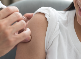Mitos y realidades de la vacunación: La importancia de vacunar a las niñas contra el VPH