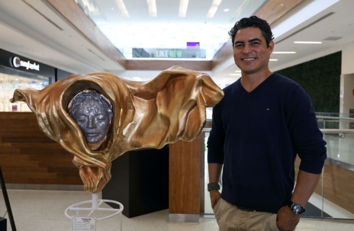 AltaPlaza Mall presenta muestra artística del pintor y escultor panameño Charlie Bonilla