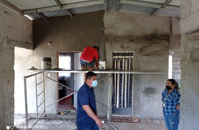 Miviot da seguimiento a construcción de soluciones habitacionales en Veraguas
