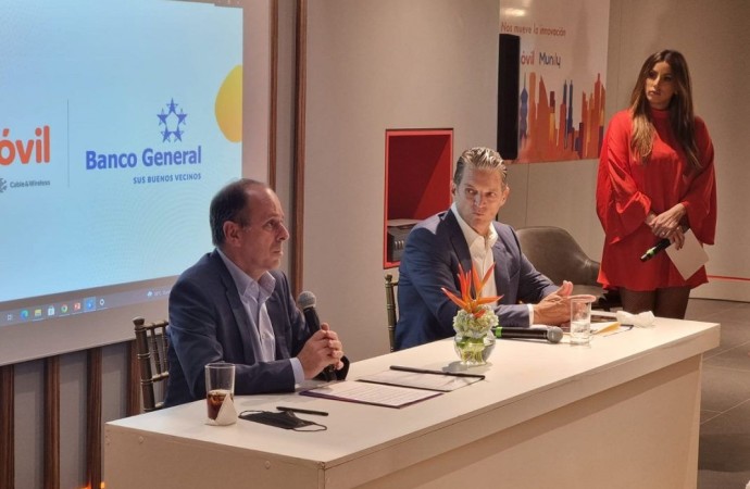 +Móvil y Banco General firman alianza para mejorar la experiencia de sus clientes