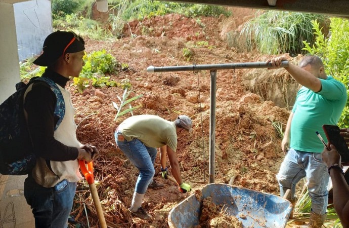 Miviot inspecciona deslizamiento de tierra en Arraiján