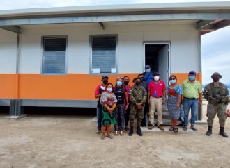 Avanza instalación de aulas modulares en Guna Yala