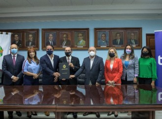 Tigo y la Universidad de Panamá se unen para fortalecer la educación a través de la tecnología