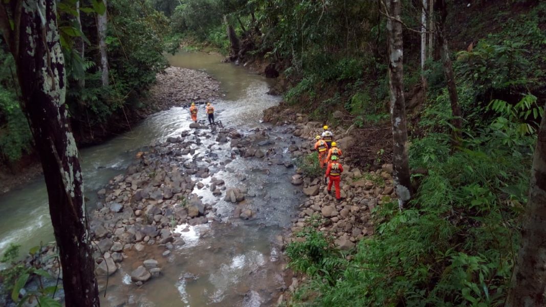Fuerza de Tarea Conjunta logra con éxito el rescate de 17 senderistas en Cerro Chame