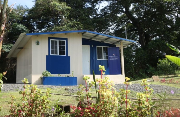 Miviot entrega soluciones habitacionales en Chame y San Carlos