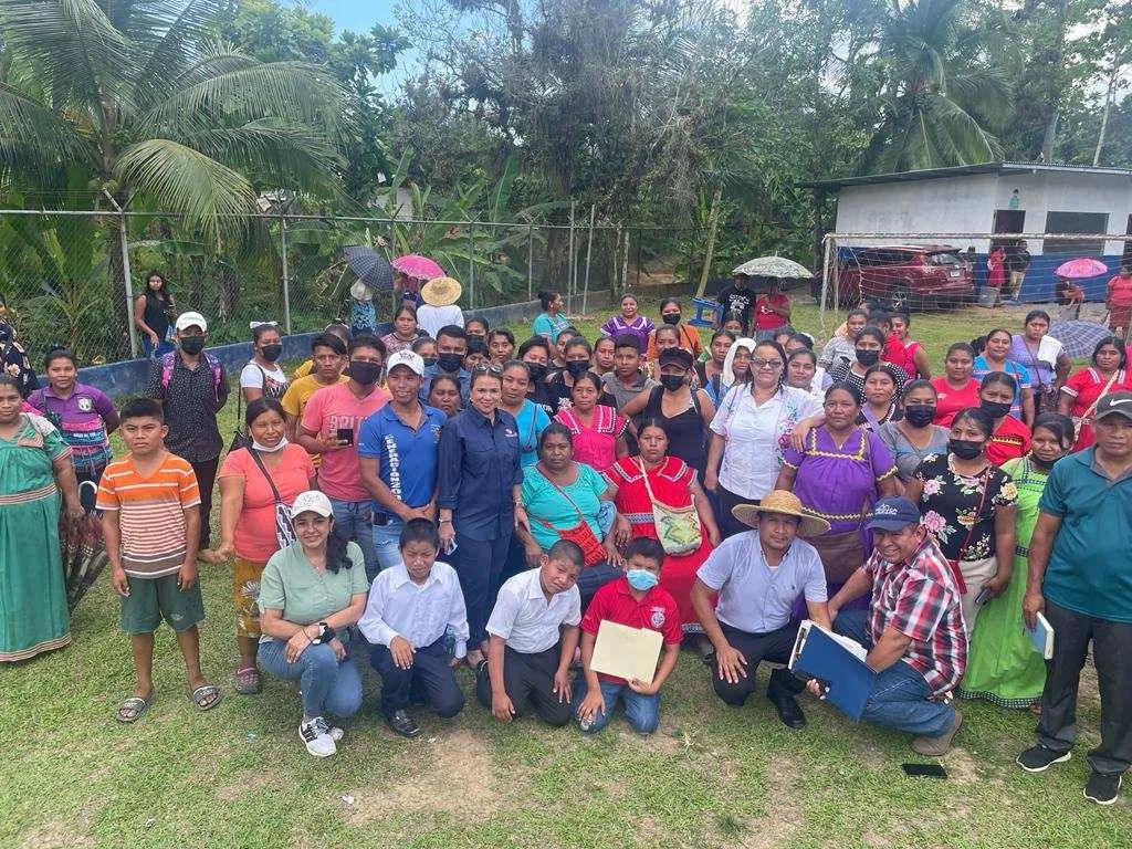 Meduca y la comunidad educativa del CEBG Barranco Adentro se reúnen para dar respuesta a compromisos adquiridos
