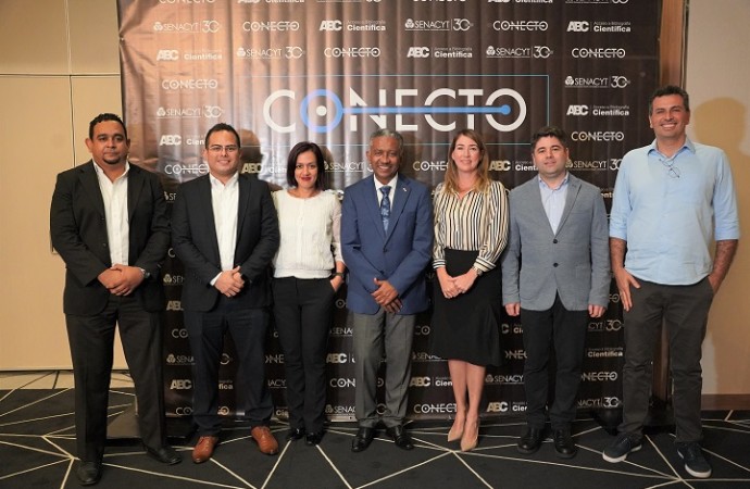 Senacyt lanza CONECTO, una plataforma de la ciencia y la tecnología de Panamá