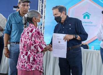 Presidente Cortizo Cohen entrega beneficios a residentes de Chepo por B/. 4.9 millones