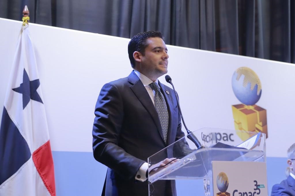 Vicepresidente Carrizo Jaén inaugura Capac Expo Hábitat