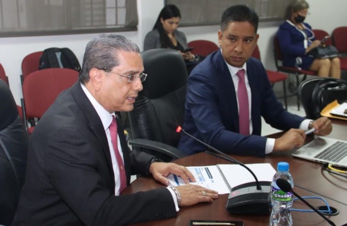 Ministro Paredes sustenta ante la Asamblea Nacional, presupuesto 2023 del Miviot