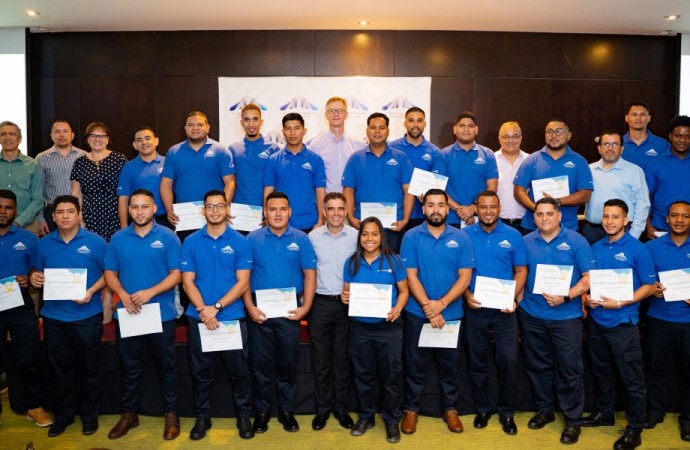 23 Panameños se gradúan como Técnicos de Mantenimiento Aeronáutico en la ATA de Copa Airlines