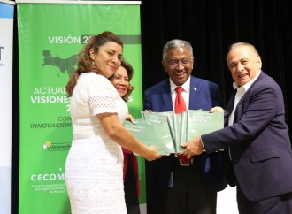 CECOM-RO entrega a la SENACYT la actualización de las Visiones Regionales al 2050