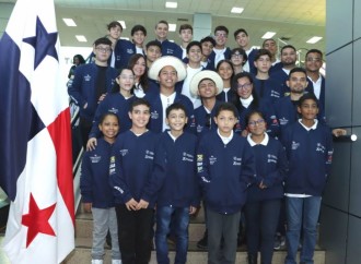 22 estudiantes panameños viajan a Alemania para participar en el Mundial de Robótica