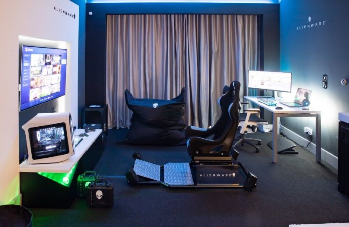 Alienware Room, la inolvidable experiencia de gaming, tecnología y comodidad, reabre sus puertas en el Hotel Hilton Panamá