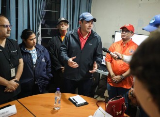 Vicepresidente Carrizo Jaén supervisa emergencia por crecida de rios en la provincia de Los Santos