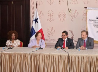 Ministro Tejada Bryden se reúne con la nueva embajadora de Estados Unidos en Panamá, Mari Carmen Aponte