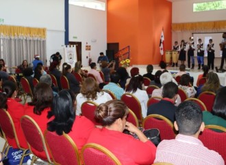 Escuelas de San Miguelito presentan rendición de cuentas del PIMCE
