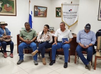 Viceministra del MOP presenta avances de trabajos en la carretera de Santiago a Santa Fe