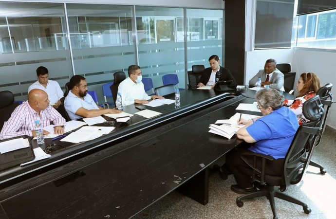 Asamblea Nacional y ANFACS realizan reunión de acercamiento sobre conflicto entre funcionarios y la CSS