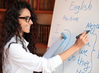 Académica de la UAG habla sobre las ventajas de aprender  un nuevo idioma
