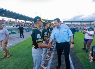 Vicepresidente Carrizo inaugura complejo deportivo en Boquerón, provincia de Chiriquí