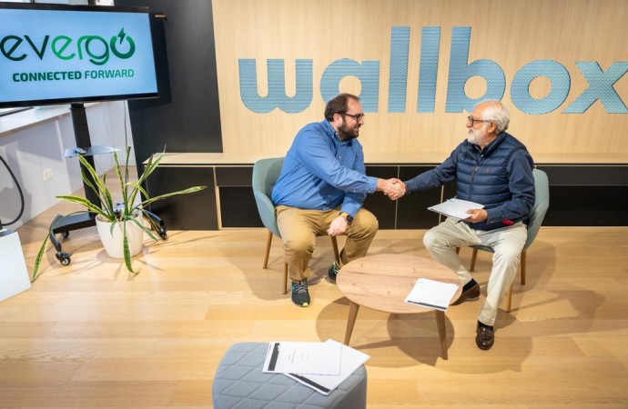 Evergo y Wallbox firman alianza para revolucionar la movilidad eléctrica en Latinoamérica