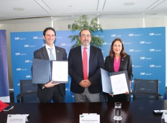 La Autoridad de Turismo de Panamá y CAF suscriben acuerdo para impulsar el proyecto 1,000 Km de Senderos
