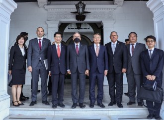 Presidente Cortizo Cohen recibe visita de miembros de la Asociación de Dueños de Armadores de Buques de Japón