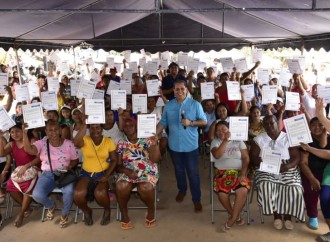 Miviot beneficia a más de 180 familias en Arraiján con la entrega de certificados de asignaciones de lotes