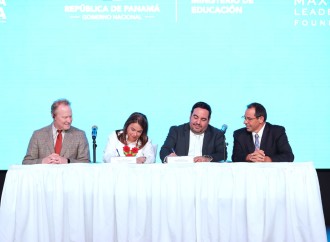 MEDUCA y Panamá Lidera firman convenio para formación en liderazgo