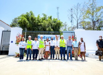 Presidente Cortizo Cohen participa en la inauguración de la interconexión de la isla Colón y entrega 1,125 soluciones habitacionales a familias bocatoreñas
