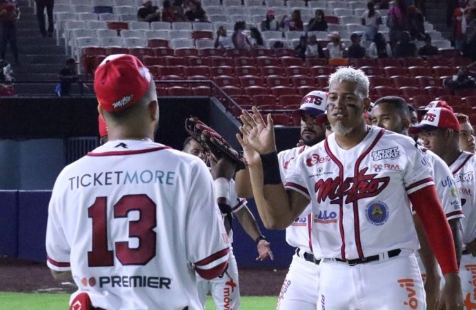 El Béisbol Mayor continúa este martes con el partido Colón vs Panamá Metro