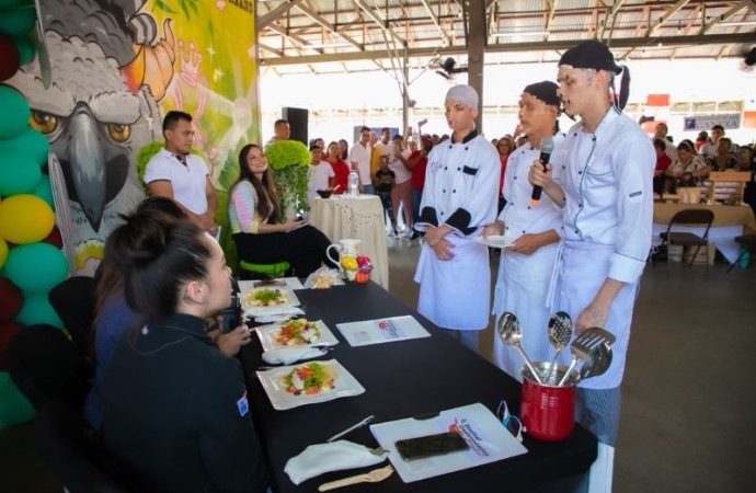 Jóvenes del IEI arrasan en el Festival Gastronómico Panamá Fusión