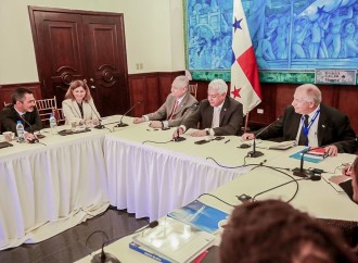 Transparencia fiscal y acceso a la información: temas abordados en reunión con el FMI en Panamá