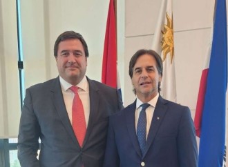 Presidente Luis Lacalle de Uruguay se reúne con Valentín Bueno, CEO de SWI