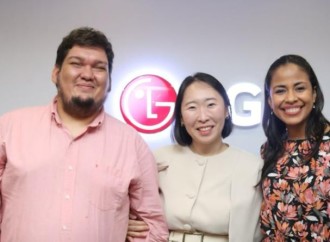 LG Electronics presenta su nueva línea de tecnología digital y desarrollo de soluciones digitales para instalaciones de atención médica en Panamá
