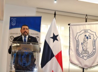 Juan Antonio Kuan Guerrero presenta su candidatura a la presidencia del Colegio Nacional de Abogados asegurando la reconstrucción y fortalecimiento de la institución