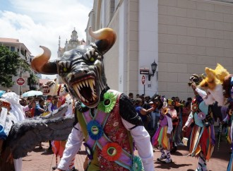 Diablos de La Chorrera protagonizan la tradicional representación del Corpus Christi