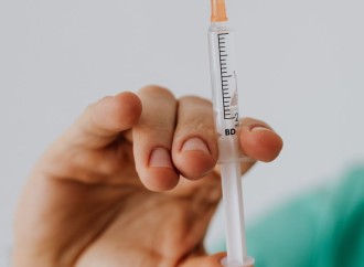 Moderna solicita a la FDA la autorización de su vacuna COVID-19 actualizada