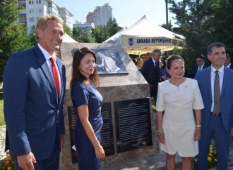 Panamá inaugura parque conmemorativo de los Tratados Torrijos Carter en Turquía