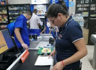 Acodeco verifica precios anunciados y registrados en escáneres durante operativo realizado en Veraguas