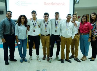 Estudiantes panameños obtienen tercer puesto en el Regional Innovation Challenge 2023 de Scotiabank y Junior Achievement