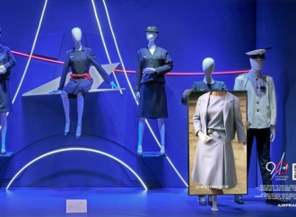 Galeries Lafayette se viste de Air France para celebrar 90 años de elegancia