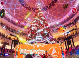 AltaPlaza Mall inicia la temporada navideña y de fin de año con un sorprendente show