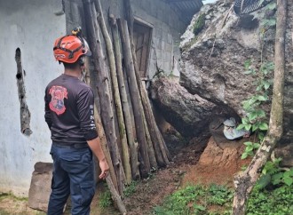 Miviot evalúa a familia afectada por desprendimiento de rocas en La Pintada